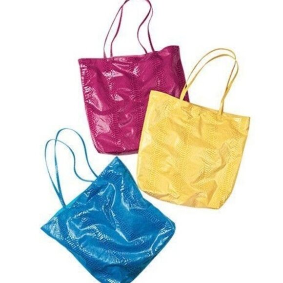 AVON SNAKE PRINT TOTE BAG - YELLOW (NEW WITH TAGS) - Picture 2 of 2